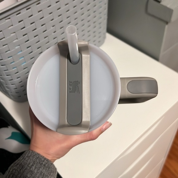 Stanley 40 oz Flint NWT - Picture 3 of 3